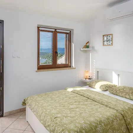 Lägenhet Karabaic By El-pi Tours