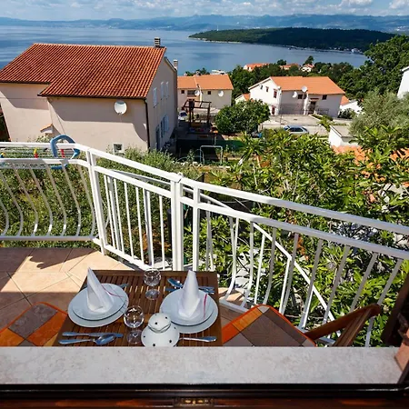 Karabaic By El-pi Tours Lägenhet Njivice