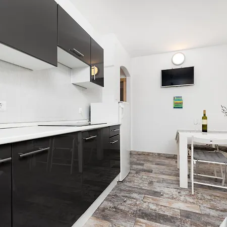 Lägenhet Karabaic By El-pi Tours