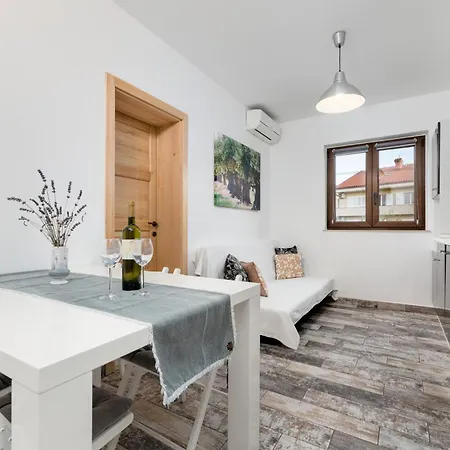 Karabaic By El-pi Tours شقة نجيفيش