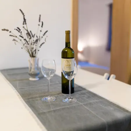 Karabaic By El-pi Tours *