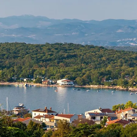 Karabaic By El-pi Tours Njivice