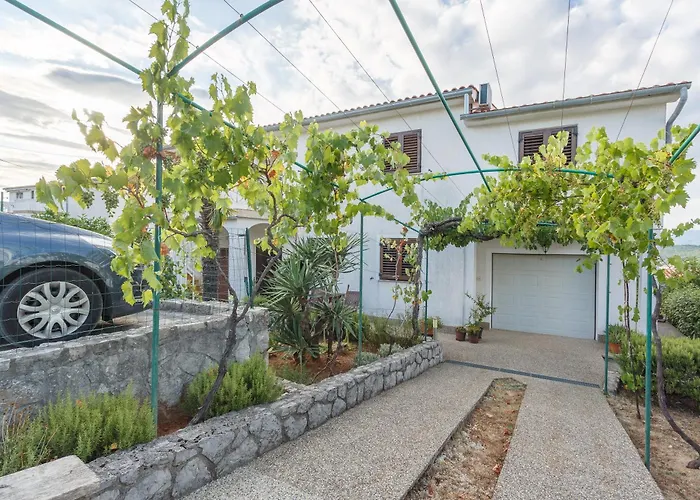 Karabaic By El-pi Tours 니바이스