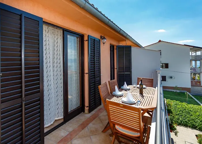 Karabaic By El-pi Tours * 니바이스