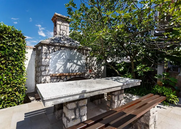 Karabaic By El-pi Tours アパート