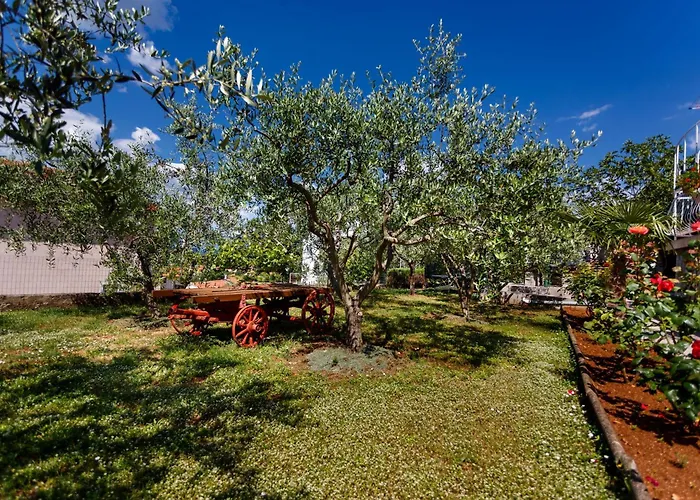 Karabaic By El-pi Tours アパート